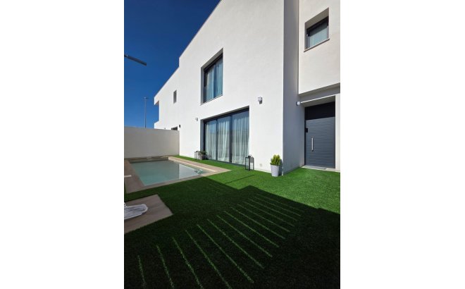 Revente - Villa -
Benijofar