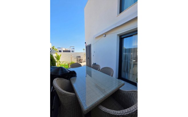 Revente - Villa -
Benijofar