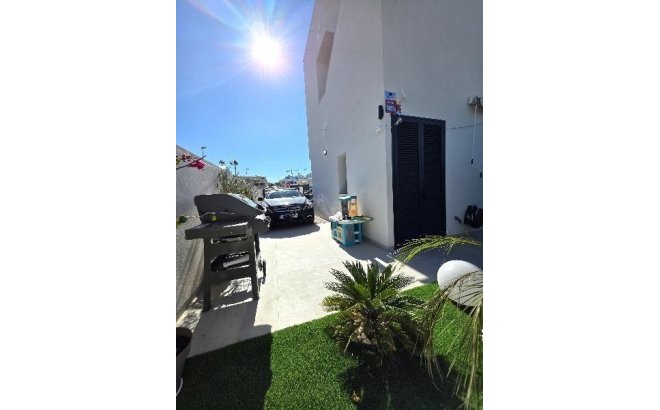 Revente - Villa -
Benijofar