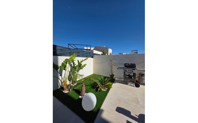 Revente - Villa -
Benijofar