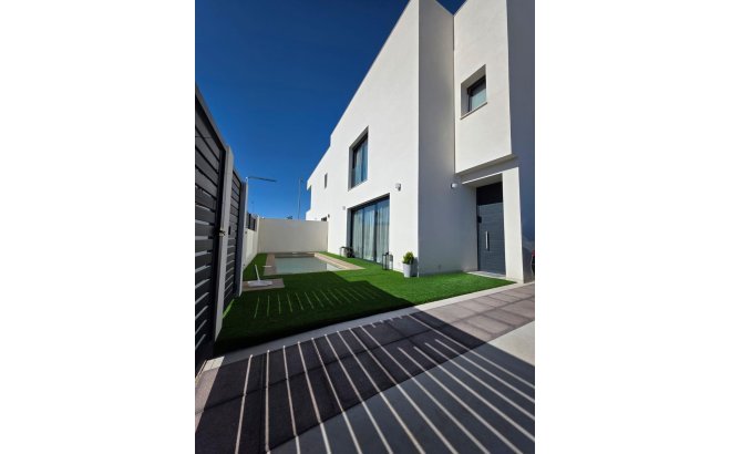 Revente - Villa -
Benijofar