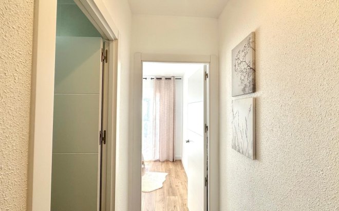 Resale - Town House -
Torrevieja - Estacion De Autobuses