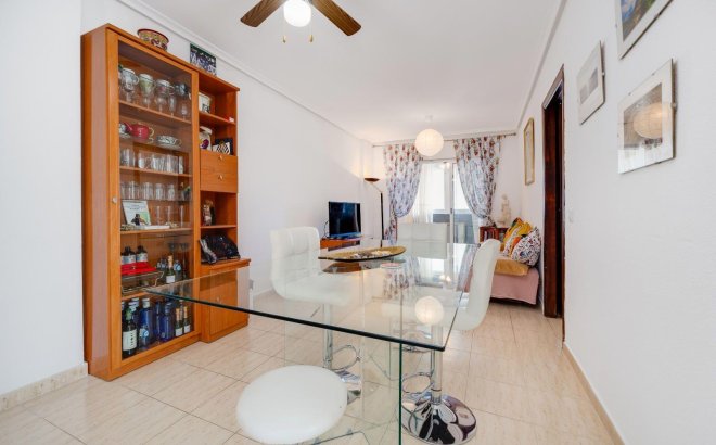 Resale - Apartment -
Torrevieja - La Siesta - El Salado - Torreta