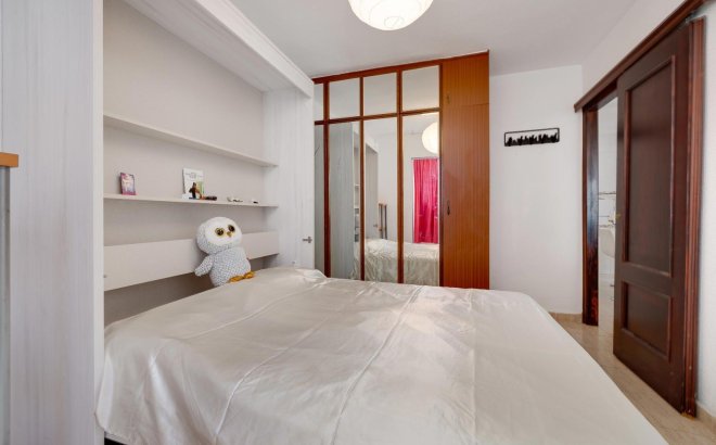 Resale - Apartment -
Torrevieja - La Siesta - El Salado - Torreta