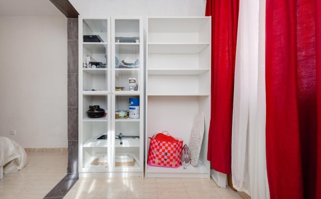 Resale - Apartment -
Torrevieja - La Siesta - El Salado - Torreta