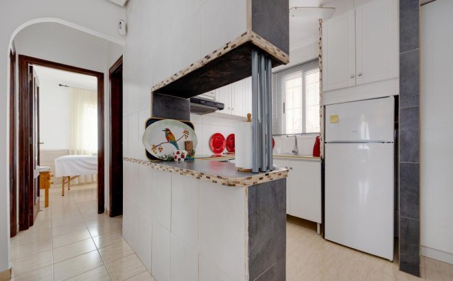 Resale - Apartment -
Torrevieja - La Siesta - El Salado - Torreta