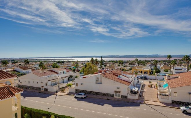 Resale - Apartment -
Torrevieja - La Siesta - El Salado - Torreta