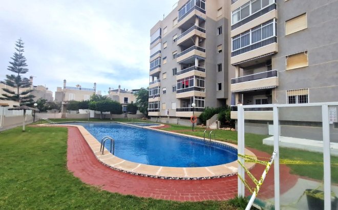 Herverkoop - Town House -
Torrevieja - Torreblanca