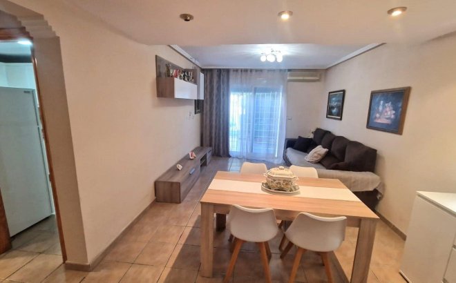 Herverkoop - Town House -
Torrevieja - Torreblanca