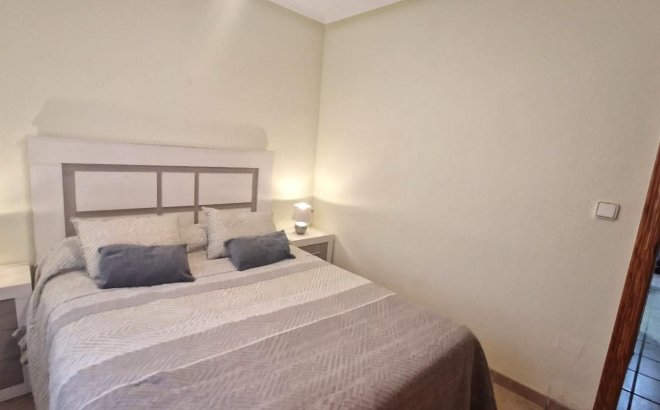 Herverkoop - Town House -
Torrevieja - Torreblanca