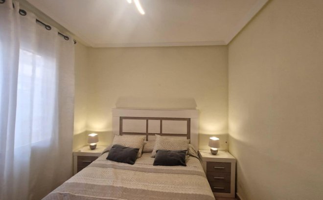 Herverkoop - Town House -
Torrevieja - Torreblanca