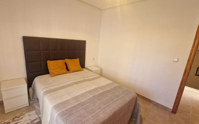 Herverkoop - Town House -
Torrevieja - Torreblanca