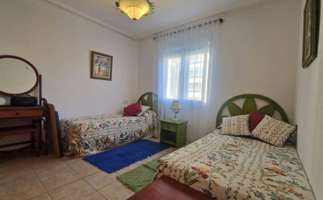 Herverkoop - Town House -
Torrevieja - Torreblanca