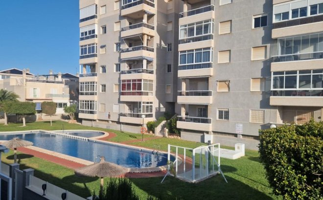 Herverkoop - Town House -
Torrevieja - Torreblanca