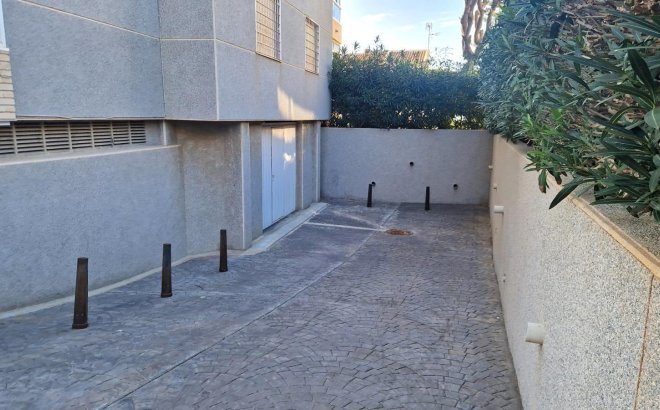 Herverkoop - Town House -
Torrevieja - Torreblanca