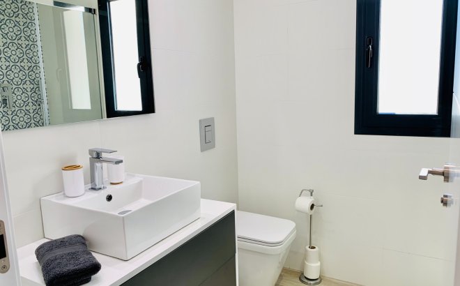 Revente - Appartement -
San Miguel de Salinas - Inland