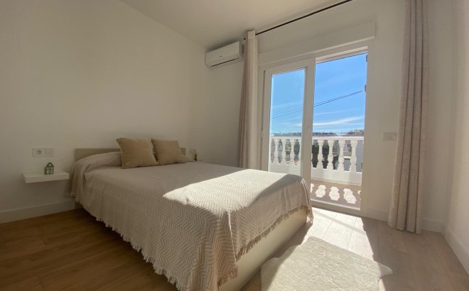 Revente - Town House -
Torrevieja - Costa Blanca