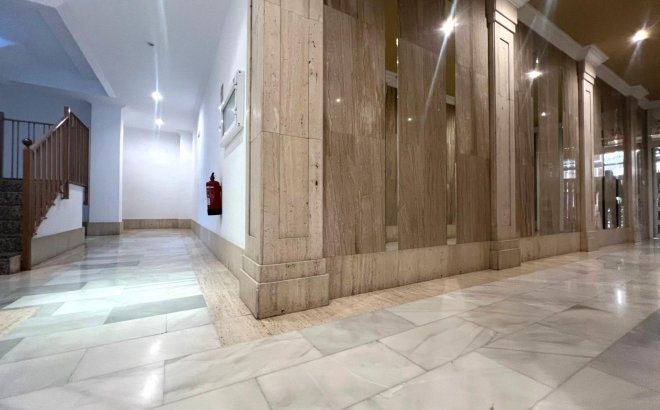 Herverkoop - Appartement -
Torrevieja