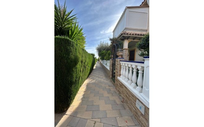 Revente - Dúplex -
Orihuela Costa - Punta Prima