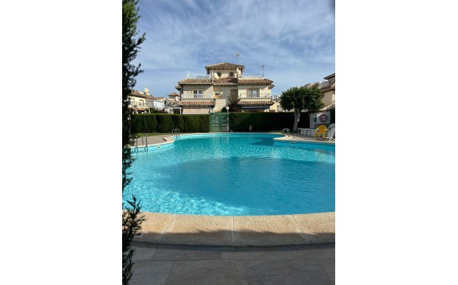 Revente - Dúplex -
Orihuela Costa - Punta Prima