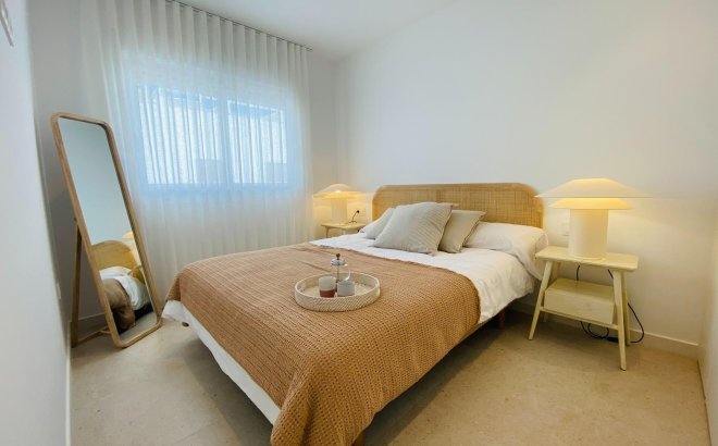 New Build - Top Floor Bungalow -
Pilar de la Horadada - pueblo