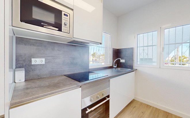 Resale - Bungalow -
Villamartin - Costa Blanca