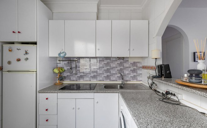 Resale - Bungalow -
Orihuela Costa