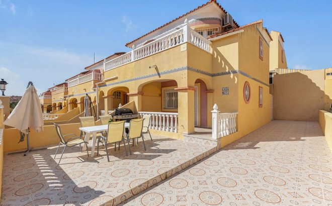 Resale - Semi Detached Penthouse -
Orihuela Costa - Costa Blanca