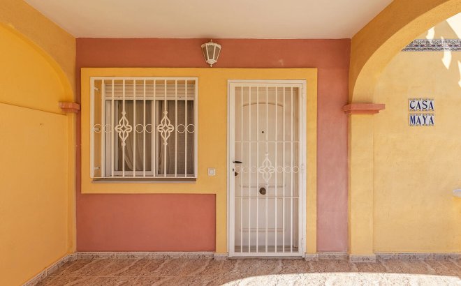 Resale - Semi Detached Penthouse -
Orihuela Costa - Costa Blanca