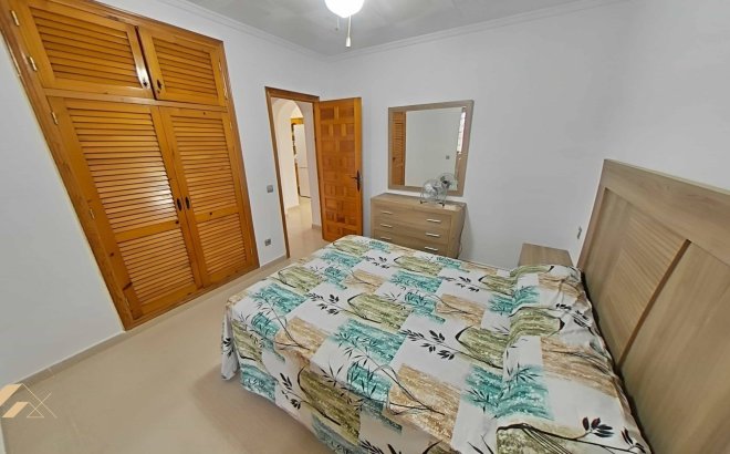 Resale - Villa -
Torrevieja - San Luis