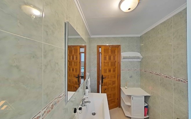 Resale - Villa -
Torrevieja - San Luis