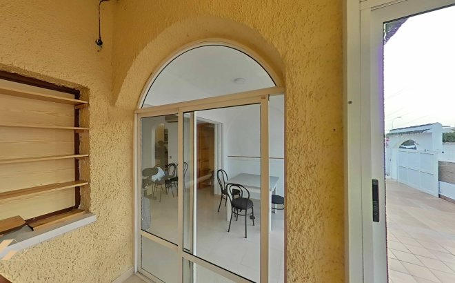 Resale - Villa -
Torrevieja - San Luis