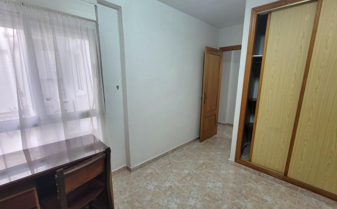 Resale - Penthouse -
Torrevieja - Playa de los Locos