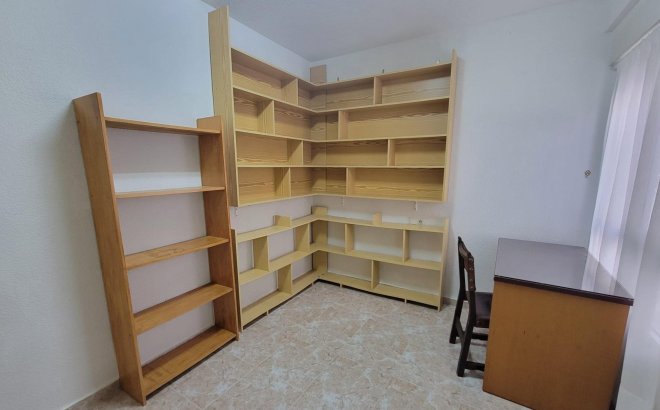 Resale - Penthouse -
Torrevieja - Playa de los Locos