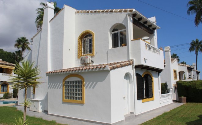 Resale - Villa -
Orihuela Costa - Costa Blanca