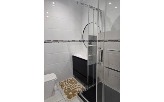 Resale - Villa -
Rojales - Inland