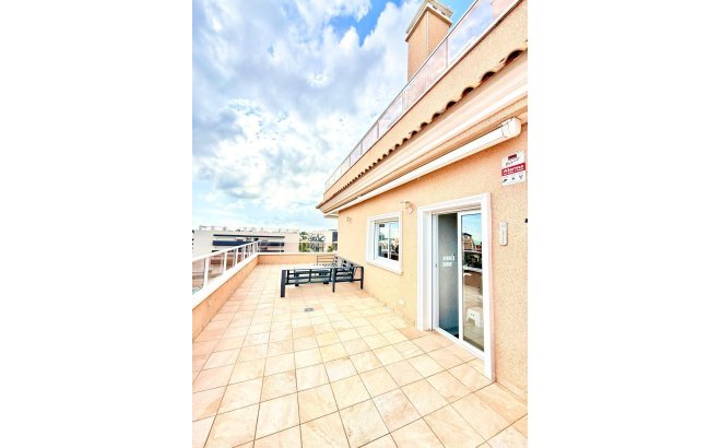 Herverkoop - Appartement -
Orihuela Costa - Villamartín-las Filipinas