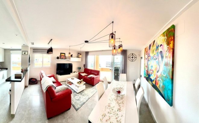 Herverkoop - Appartement -
Orihuela Costa - Villamartín-las Filipinas