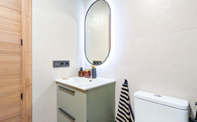 Herverkoop - Appartement -
Torrevieja - Costa Blanca