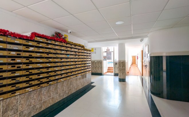 Herverkoop - Appartement -
Torrevieja - Costa Blanca