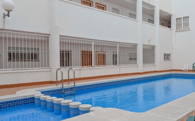 Herverkoop - Appartement -
Torrevieja - Costa Blanca