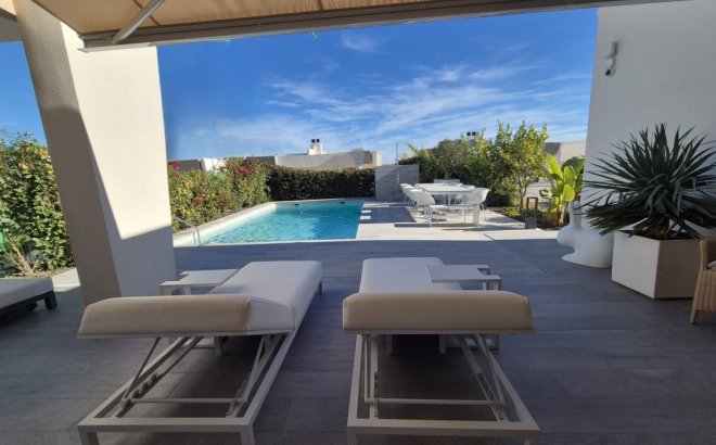 Revente - Villa -
La Finca Golf Resort - Inland