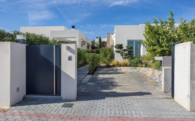 Revente - Villa -
La Finca Golf Resort - Inland