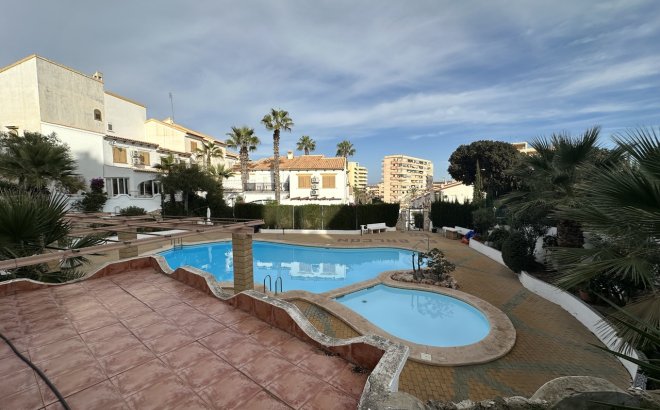 Herverkoop - Dúplex -
La Mata - Costa Blanca