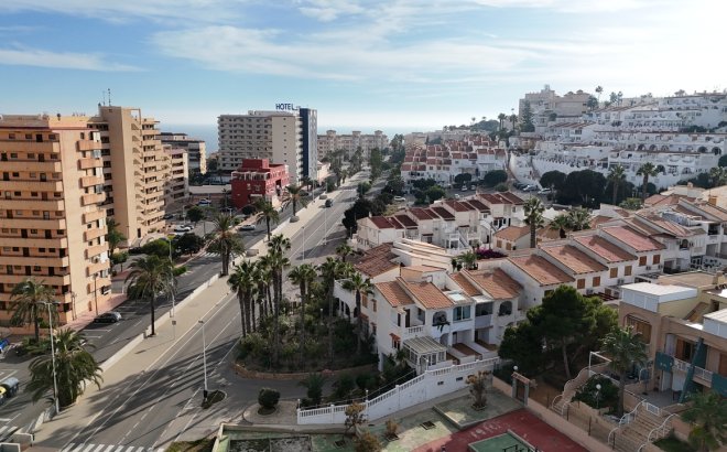Herverkoop - Dúplex -
La Mata - Costa Blanca