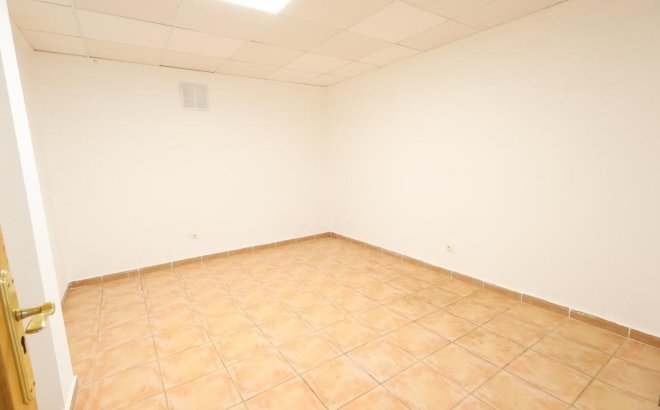 Herverkoop - Villa -
Orihuela Costa - Costa Blanca