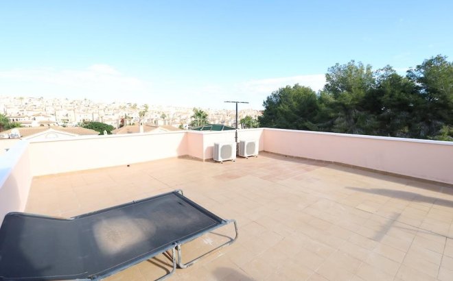 Herverkoop - Villa -
Orihuela Costa - Costa Blanca
