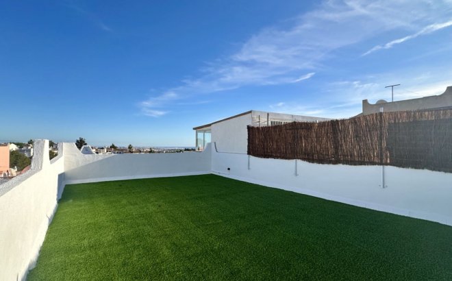 Herverkoop - Bungalow -
Orihuela Costa - Costa Blanca