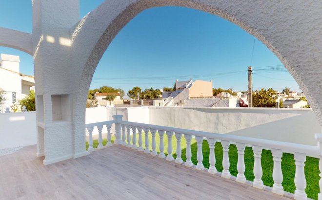 Herverkoop - Bungalow -
Orihuela Costa - Costa Blanca