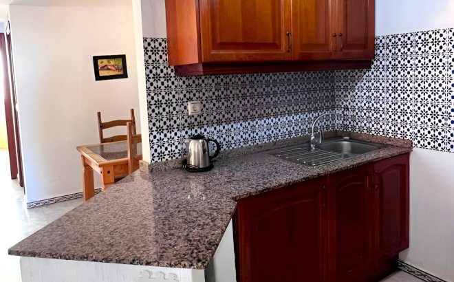 Herverkoop - Appartement -
Torrevieja - Playa de los Locos